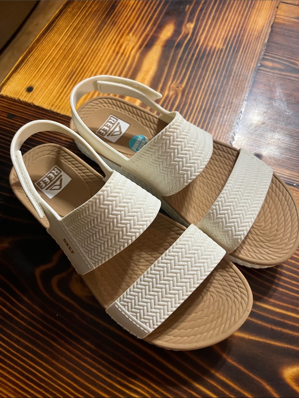 New! Reef White and Tan Double-Strap water-friendly Sandals